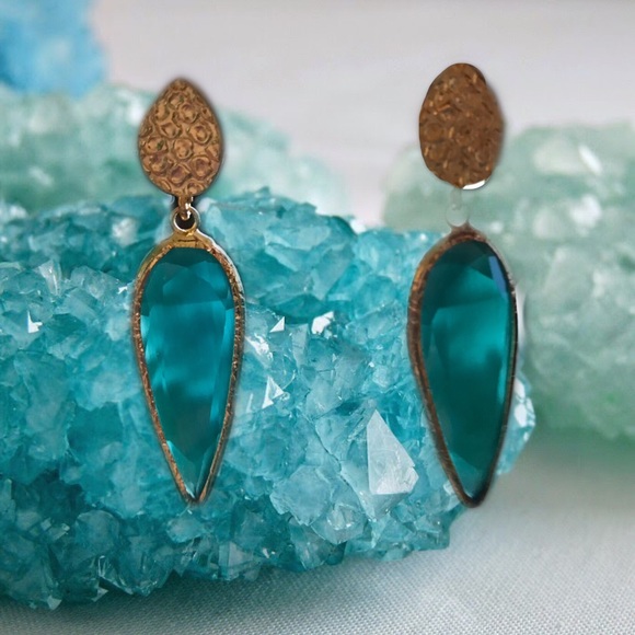 Zeyzey Jewelry - 💖💖 2x HP‼️ Zeyzey 18k Gold Plated Earrings